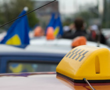 В Калининграде на фоне жары и топливного ажиотажа выросли цены на такси