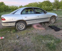 На окраине Калининграда под автомобилем обнаружено тело мужчины