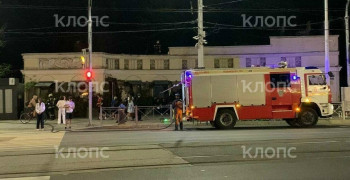 Пожар в кафе у входа в Калининградский зоопарк: работают спасатели