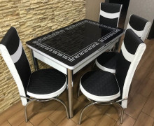 Отдам даром мебель: кровать с матрасом и стол со стульями