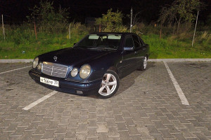 Mercedes-Benz Другая , 