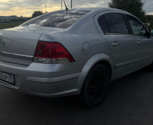 Opel Astra, 2011