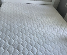 Отдам в хорошие руки: стол, стулья, кровать с матрасом