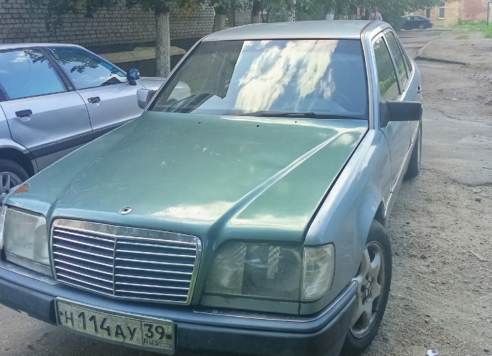 Mercedes-Benz W124, 