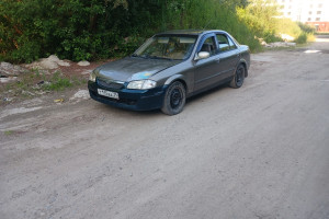 Mazda 323, 