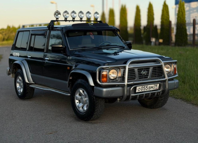 Nissan Patrol, 1992