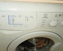Продам б/у 2 стиральные машины на детали