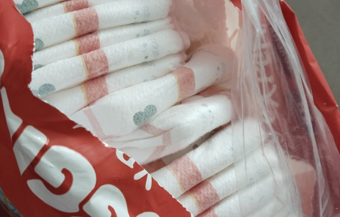 Новые подгузники-трусики Huggies Dry Expert
