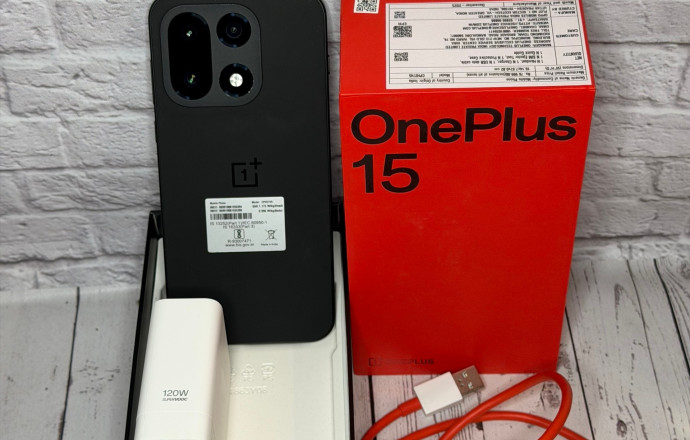 OnePlus 15 12/256GB в черном цвете