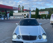 Mercedes-Benz Другая , 