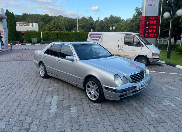Mercedes-Benz Другая , 