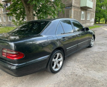 Mercedes-Benz E-класс, 