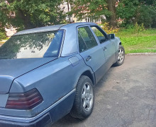 Mercedes-Benz W124, 