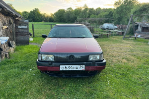 Volkswagen Passat, 1990