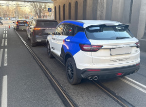 В Калининграде на Киевской ищут свидетелей ДТП с автомобилем, скрывшимся с места аварии