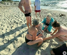 Спасатель с Балтийской косы вытащил из шторма девочку, потерявшую брата