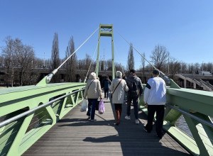 Философский мост на остров Канта стал частью повседневной жизни Калининграда
