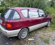Toyota Ipsum, 1999