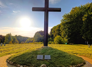 Захоронение немецких солдат и жителей Гернау, погибших в феврале 1945 года