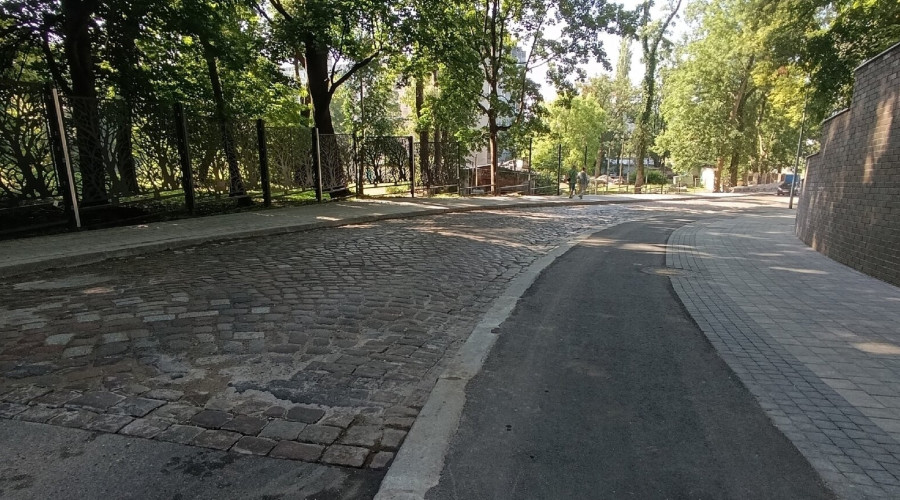 Благоустройство улицы Галицкого в Калининграде выходит на финишную прямую: власти принимают работы