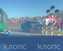 ДТП с легковым автомобилем произошло на железнодорожном переезде в Зеленоградском округе