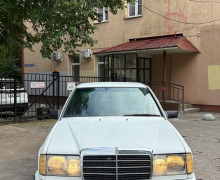 Mercedes-Benz W124, 