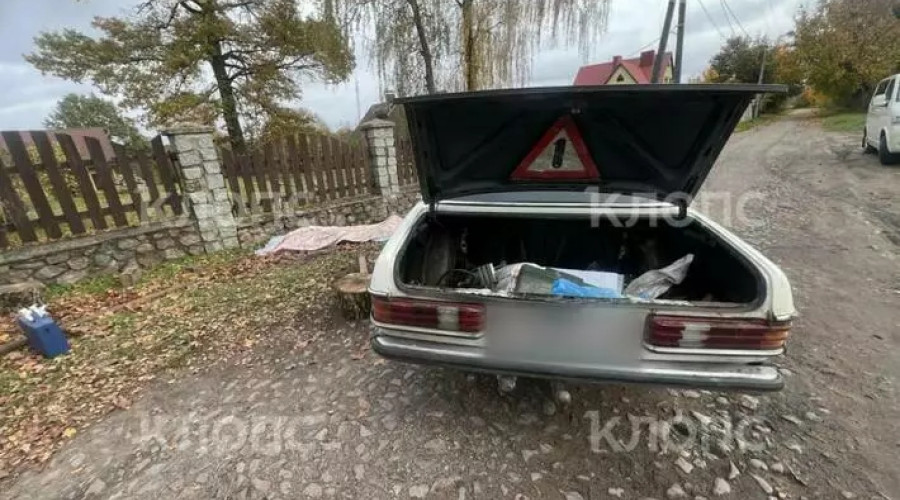 В Советске легковушка переехала 58-летнего мужчину, ремонтировавшего её