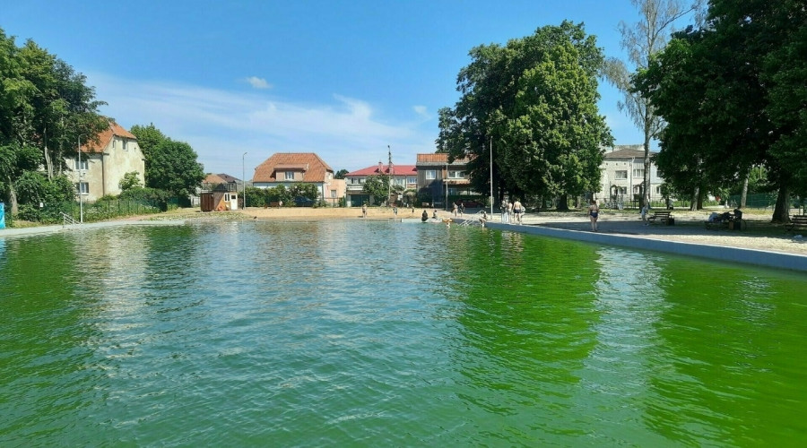 В Славске открыли бассейн с минеральной водой для свободного посещения