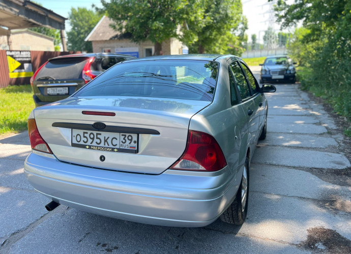 Ford Focus, 2003