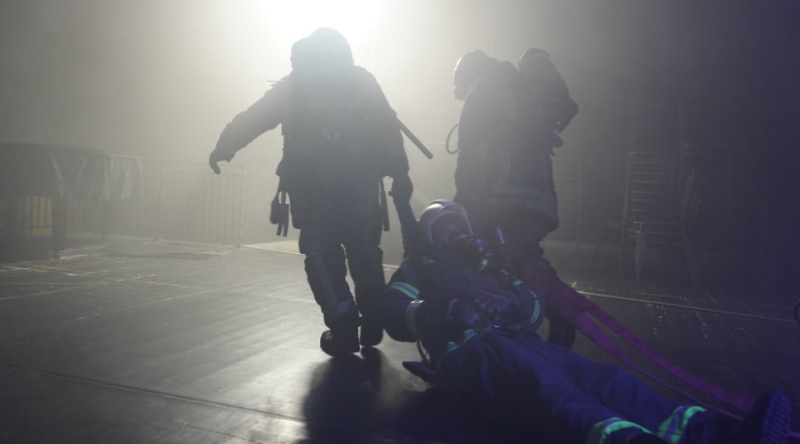 Старший инструктор Кирилл Медведский рассказал о пожаре в ТЦ «Гиант» на Московском проспекте