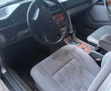 Mercedes-Benz W124, 
