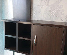 Отдам за шоколадку стол для школьника
