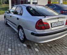 Mitsubishi Carisma, 2000