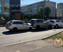 В Калининграде на улице Ульяны Громовой столкнулись три автомобиля, пострадал ребенок