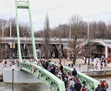 В Калининграде состоялось открытие пешеходного моста от парка «Юность» на остров Канта