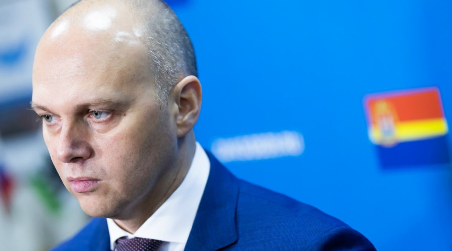 Губернатор Калининградской области направил жителям персональные видеообращения