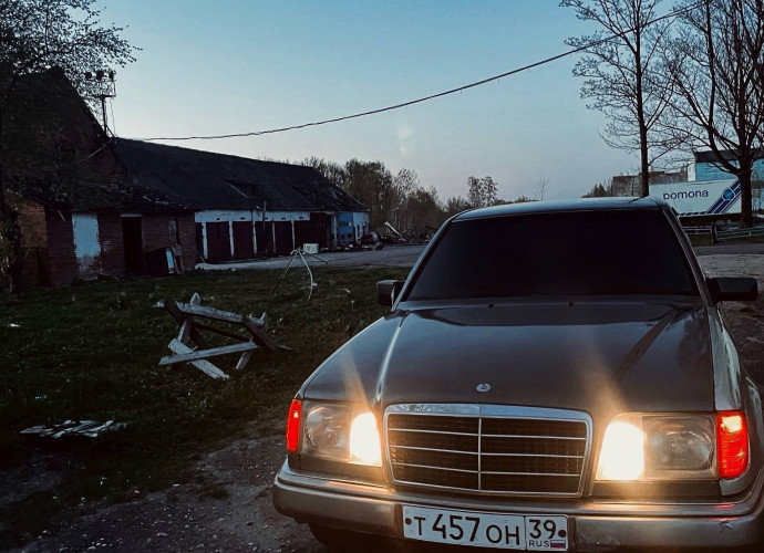 Mercedes-Benz W124, 
