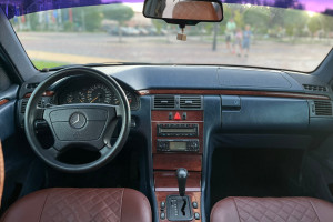 Mercedes-Benz E-класс, 