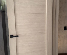 Продам межкомнатную распашную дверь