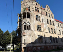 Туристы в Советске обратили внимание на неогороженный дом Мюллера-Шталя