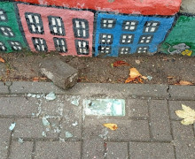 В Калининграде разбили бюст Карла Маркса из палисадника на улице Гагарина