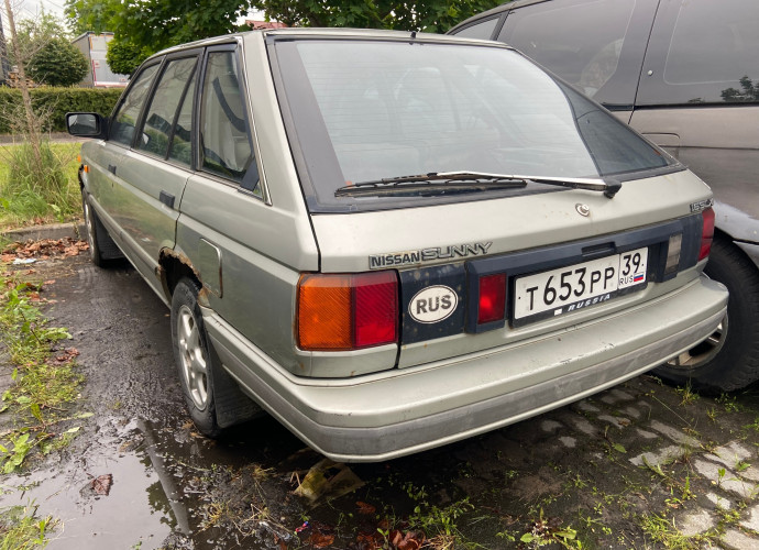 Nissan Sunny, 