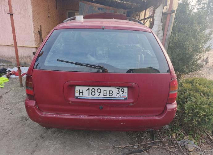 Ford Mondeo, 1993