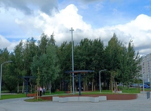 В Калининграде завершают благоустройство сквера на улице Флотской