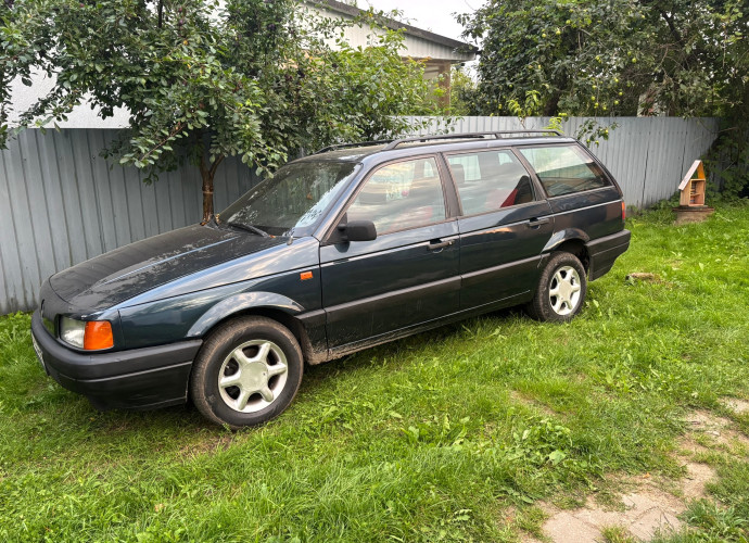 Volkswagen Passat, 1992