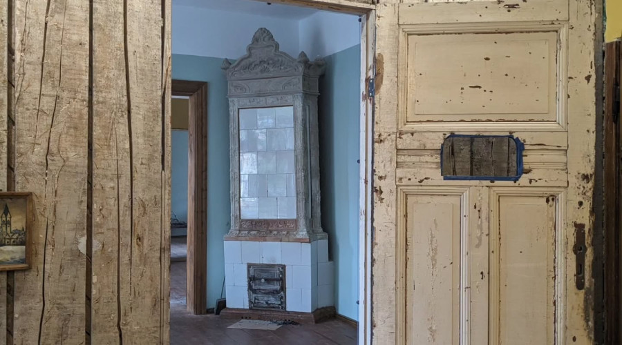 Квартира в историческом доме на проспекте Мира: 124,8 м² с действующими печами