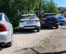 Автомобилисты облюбовали новый участок велодорожки «От косы до косы» в Янтарном для парковки