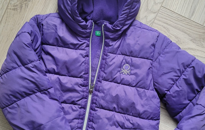 Продам куртку Benetton на девочку, 116 размер