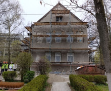 Благоустройство территории у Дома семьи на улице Леонова запланировано в Калининграде