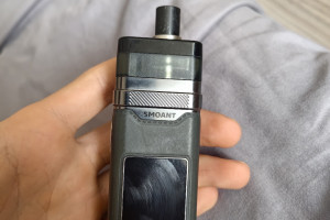 Продам телефон